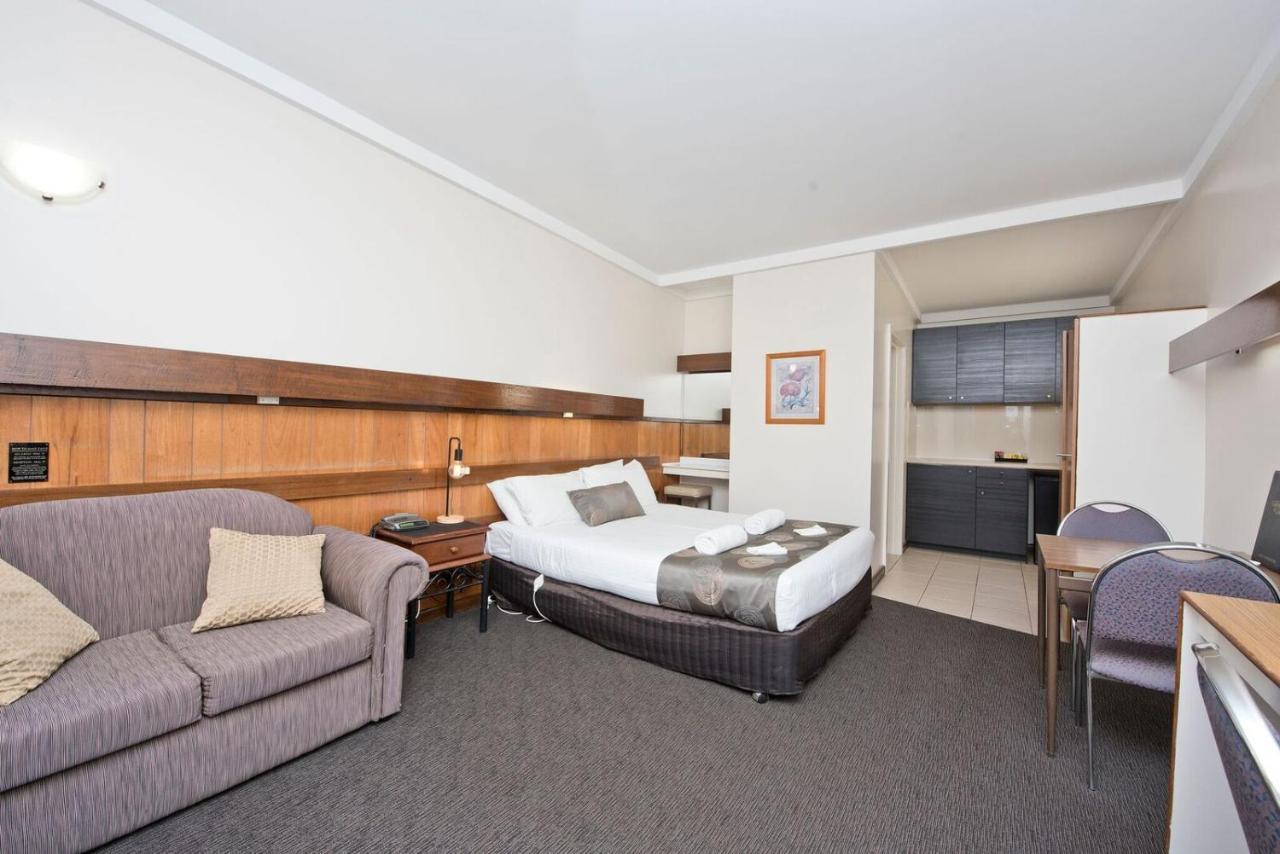 ستول Hi Way Eight Motor Inn المظهر الخارجي الصورة